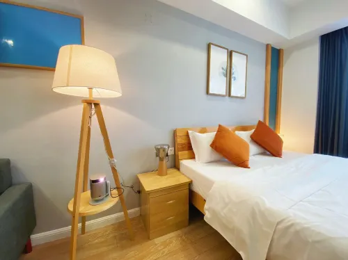 Hello Apartment (Phoenix Culture Plaza)