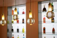Qianna Guanshan Hot Spring Resort Hotel - bar