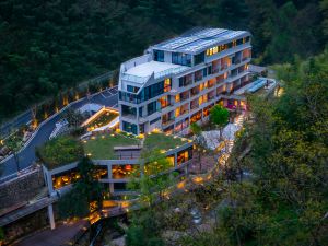ΛLΛN Resorts, No.9 Taoshu wu，Daxi village, Tianhuangping town，Anji county, Zhejiang province
