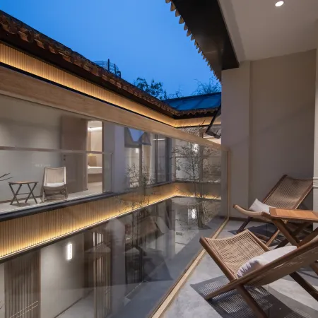 Jiyuan Huanqin Hotel (Lijingmen Cross Street Branch, Luo Yi Ancient City)