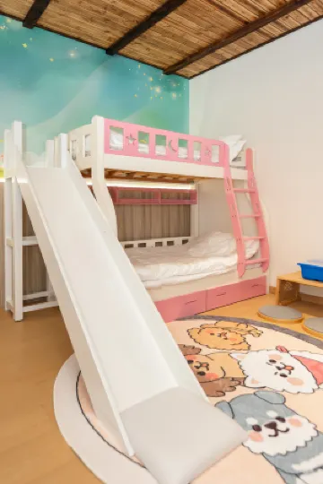 Tonglu Yunshu Xiaoyuan (OMG Heartbeat Paradise Store) Отели рядом с достопримечательностью «Chuiyun Tongtian River»