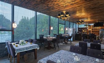 Beijing Unified Courtyard Hotel