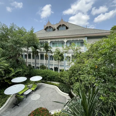 At Pingnakorn Riverside Отели рядом с достопримечательностью «Академия Dara»