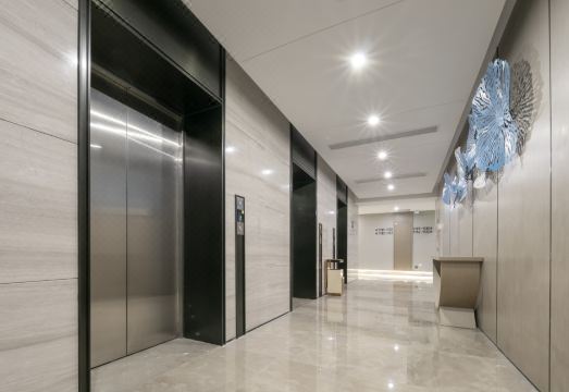 2. 푸위에 인터내셔..