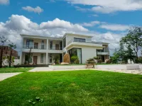 Xiaoshiqi Homestay (Sanyi International Airport) Hotels near Lijiang Sanyi International Airport