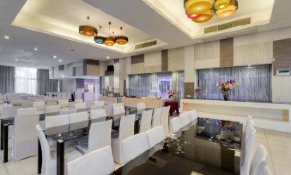 Aunchaleena Grand Hotel