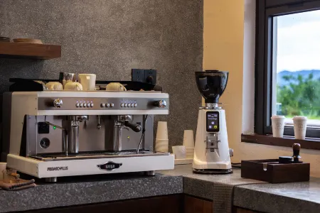 Xian Ju Bu Bu Shan Su (Oil Bottle Science Store) Отели рядом с достопримечательностью «Jingxingyan Scenic Zone»