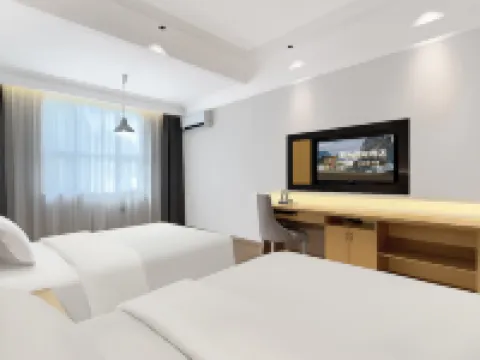 man'zhouguo'ji'jiu'dian（anhuaxiyuejiudian) Hotels in Anhua