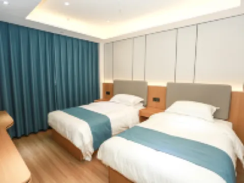 Yangxian Jinding Business Hotel Hotels in Yang County