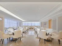 Vienna Hotel (Xiangcheng Yingbin Avenue Wanda Plaza) Hotels in Xiangcheng