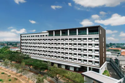 Hotel Isoras Cikarang Hotel dekat WaterBoom Lippo Cikarang