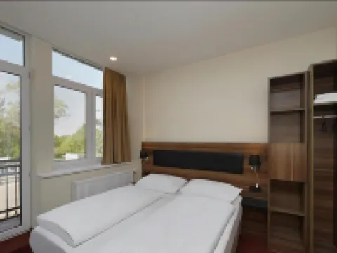 B&B Hotel Berlin-Adlershof Hotels near Christuskirche - Pfarrsprengel Berlin-Oberspree-West