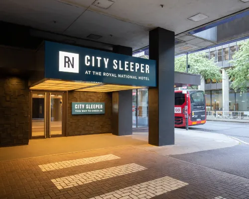 City Sleeper ที่โรงแรมโรแยลแนชั่นแนล โรงแรมใกล้จัตุรัส Gordon