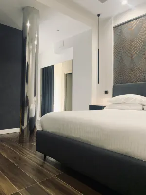 Napoliday Hotels near Via Chiaia