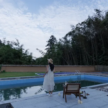 Longmen Drunken Dream Yishan Jing Homestay