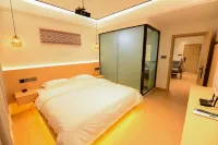 Chongqing Hengrui Homestay Hotels near Courtyard of Family Fan