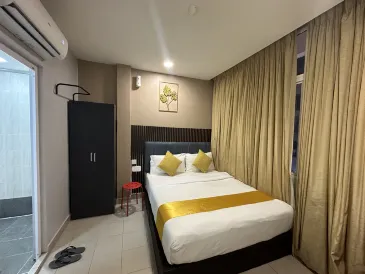 SS Grey Hotel