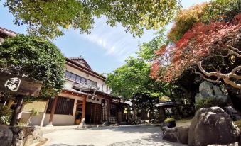 Sakahijiri Gyokushoen