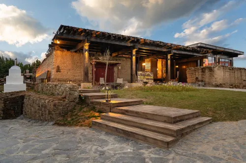 Arro Khampa Lithang Heritage