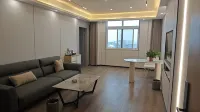 Xinhui International Grand Hotel - 2-Star