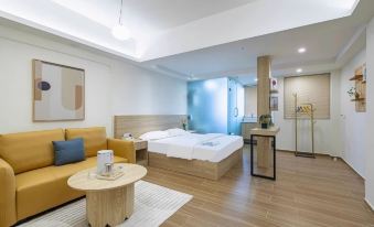 Bolinniao Serviced Apartment (Chenghai Bofeng Center)