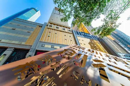 Vanke Shennan Road 68 Apartment (Shenzhen Dongmen Hubei Subway Station Branch)
