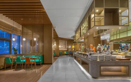 MEHOOD LESTIE Hotel (Shenyang North Station and Laobei City） Отели в г. Шэньян