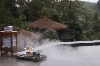 ANJI·JUNLAN LAOZHUANG SHANJU TANGQUAN RESORT HOTEL - Thermen