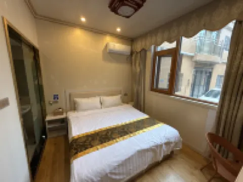 Xingwen Jixiang Business Hotel