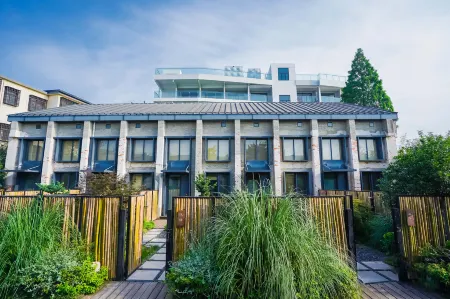 Country Living Room Homestay Отели в г. Гуаншань