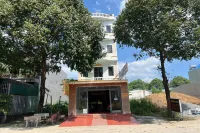 Thanh Hang Hotel Các khách sạn gần Khu biệt thự Coco land, Chánh Phú Hòa, Bến Cát, Bình Dương