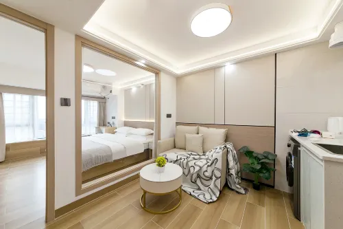 Elegance Hotel  (Xiamen North Station Store) - Condos