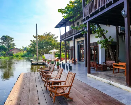 The Bank River House โรงแรมในอำเภอ ผักไห่
