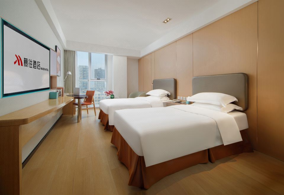 5. 홀리데이 인 익..