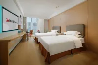 Mover Hotel（Dalian Economic and Technological Development Zone Jinma Road Store） Hotel a 