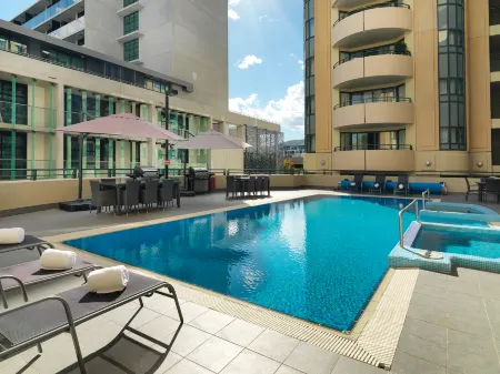 Adina Serviced Apartments Canberra James Court Отели рядом с достопримечательностью «Australian Academy of Science»