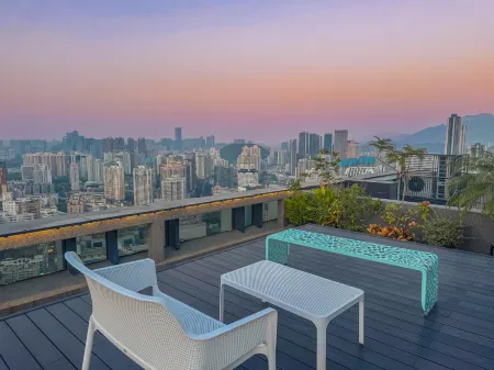 Tiantai No.1 Homestay (Guomao Subway Station Branch) Отели рядом с достопримечательностью «Ping An Finance Center - Free Sky»