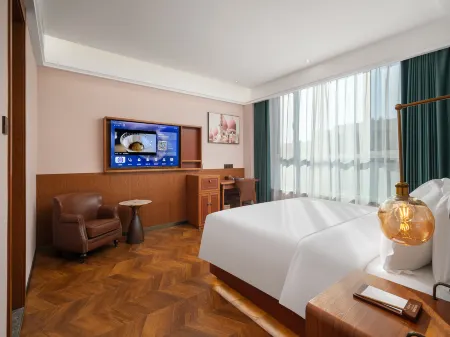 James Joyce Coffetel Lanzhou ZhongchuanAirportT3 Terminal Branch Отели рядом с достопримечательностью «Gansu University of Political Science and Law Lanzhou New Area New Campus»