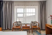 Shuiyue Shanyu Hotel Отели рядом с достопримечательностью «Площадь народного общения в Тунг-Ма»