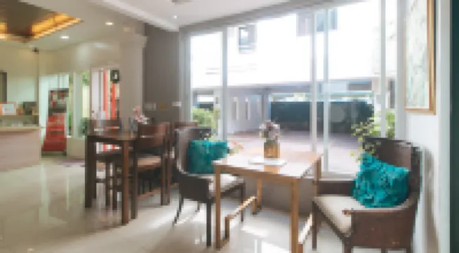 RedDoorz Hostel @ St Paul Village Lapulapu
