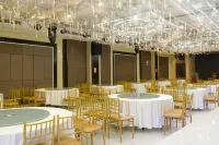 Oak Hotel
