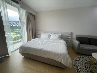 KO-Z Place @ Aru Suites Hotels in Tanjung Aru Strand
