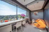 Wuhu Yunaman Future Hotel (Zhongshan Road Pedestrian Street Binjiang Park Branch)