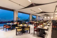 VOCO Guilin Yangshuo (Ten-mile Gallery at Yulong River)