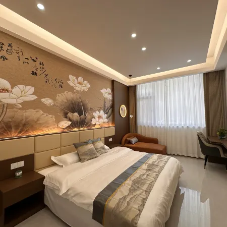 Jingyue Hotel”