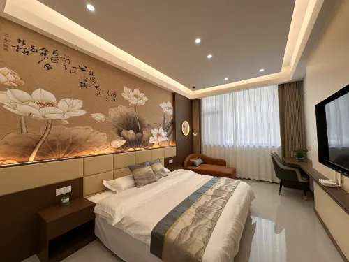 Jingyue Hotel”