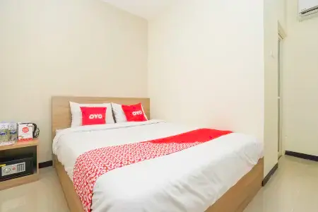 Hotel O Rungkut Near Its Surabaya Formerly Ace Business Hotel Отели в г. Sukolilo