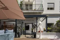 Hotel le Canberra