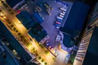 BAMBOO BOAT Light Luxury Hotel (Yanjin Bus Station) Hotels in Yanjin