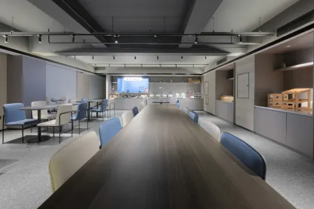 Starway Hotel Jinzhong Yuci Huitong Road Отели рядом со станцией Jingzhong Railway Station